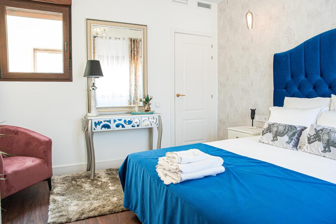 Laura Apartment Puerto Valencia Exteriör bild