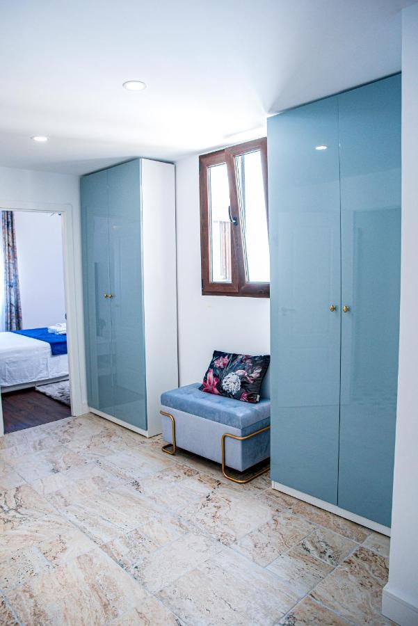 Laura Apartment Puerto Valencia Exteriör bild