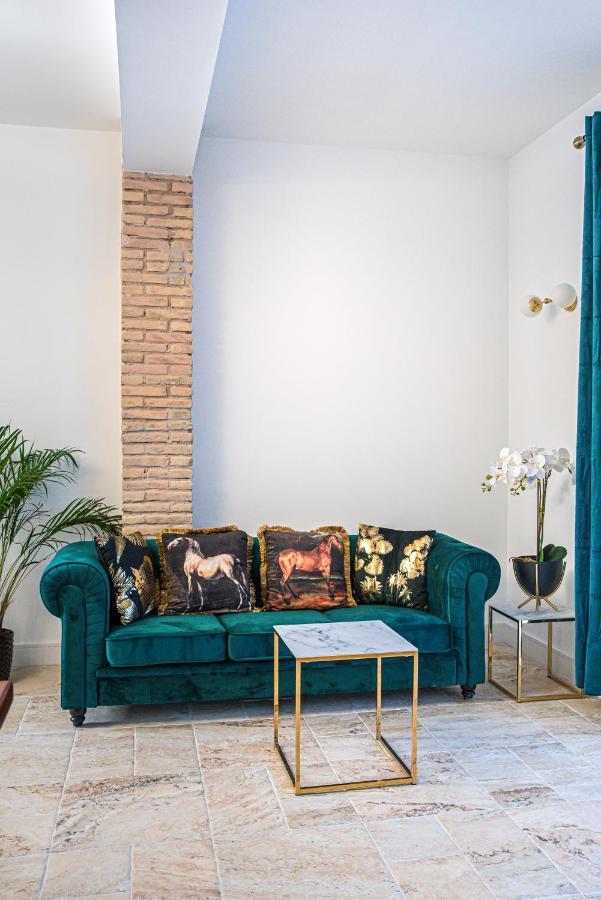 Laura Apartment Puerto Valencia Exteriör bild