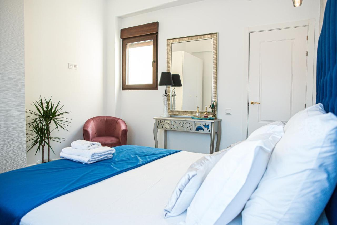 Laura Apartment Puerto Valencia Exteriör bild